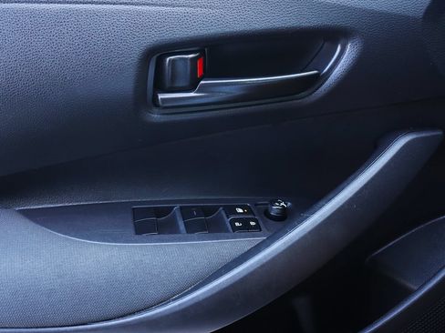 Used 2024 Toyota Corolla LE FWD image 39