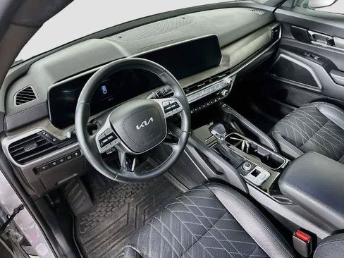 Used 2024 Kia Telluride EX X-Line AWD/4WD image 2