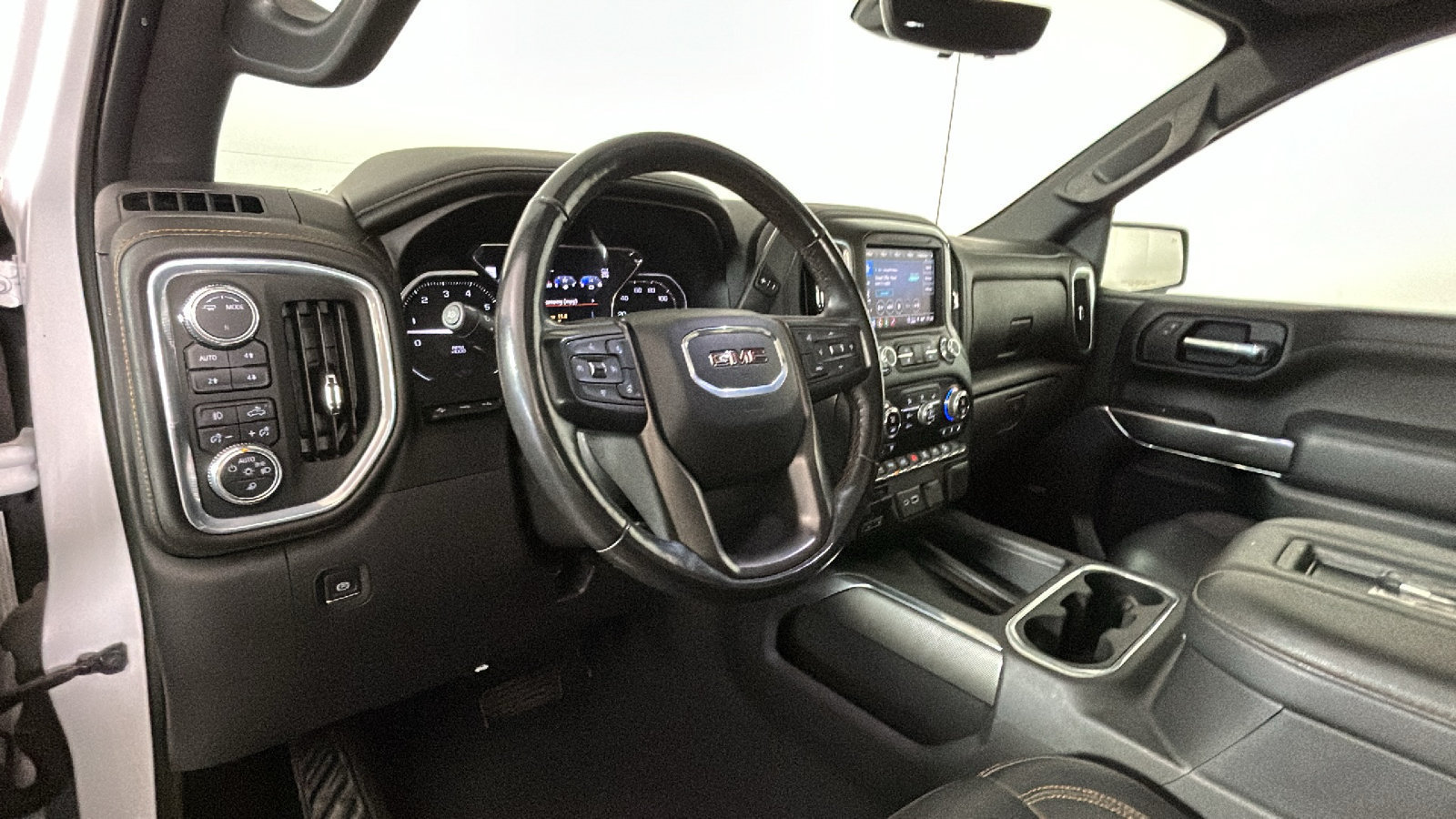 Used 2022 GMC Sierra 1500 AT4 w/ AT4 Premium Package AWD/4WD image 16