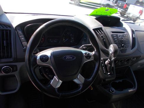 Used 2017 Ford Transit 250 130 Low Roof image 6