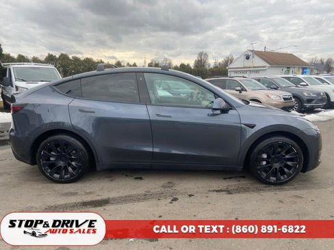 Used 2021 Tesla Model Y Long Range image 6