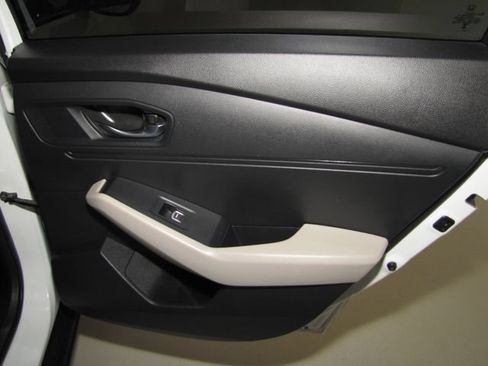 Used 2023 Honda Accord EX image 19