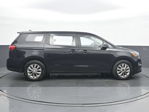 Used 2020 Kia Sedona L FWD image 7