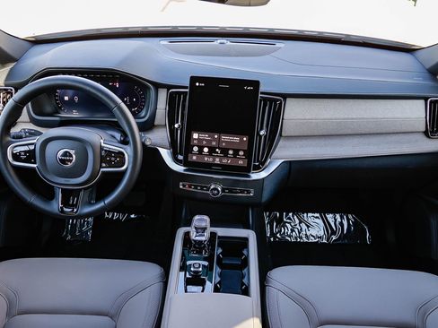 Certified 2026 Volvo XC90 B5 Plus w/ Protection Package image 13