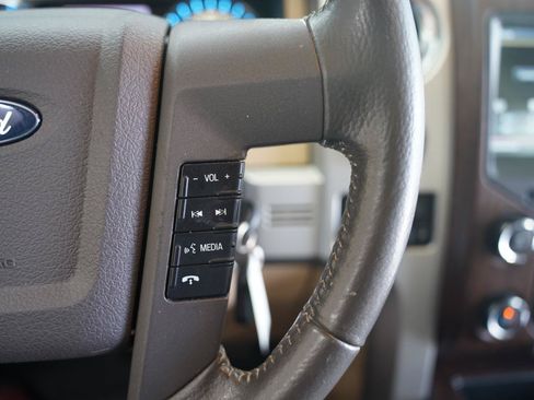 Used 2014 Ford F150 Lariat w/ Lariat Chrome Package AWD/4WD image 16