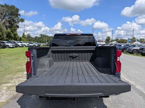 Used 2022 Chevrolet Silverado 1500 LT AWD/4WD image 12