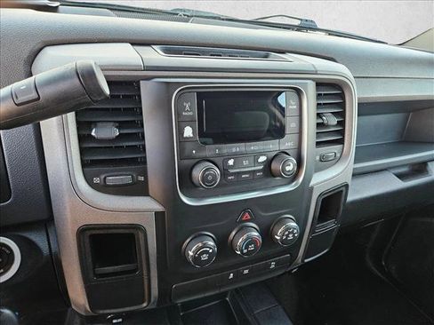 Used 2017 RAM 2500 Tradesman w/ Chrome Appearance Group image 17