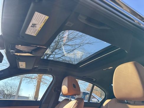 Certified 2025 BMW 330i xDrive 330i xDrive w/ Premium Package image 9