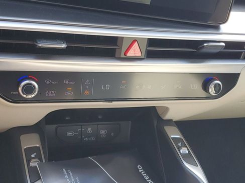New 2026 Kia Sorento S FWD image 18