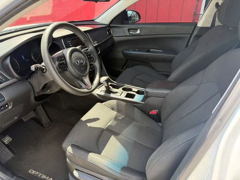 Used 2017 Kia Optima LX FWD image 7
