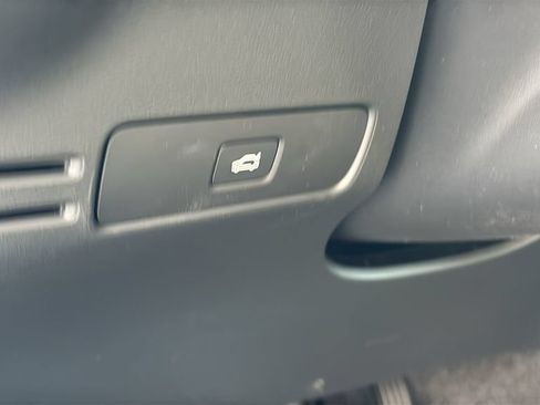 New 2026 Volvo XC40 B5 Ultra AWD/4WD image 13