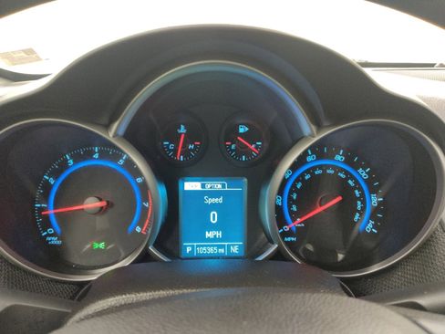 Used 2016 Chevrolet Cruze LT w/ Sun And Sound Package image 23