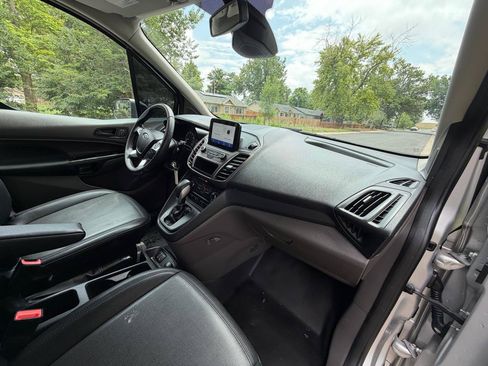 Used 2022 Ford Transit Connect XL FWD image 17