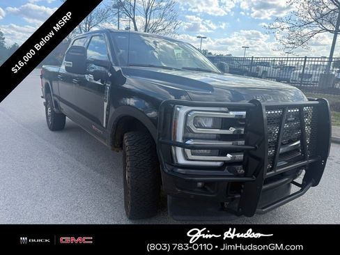 Used 2024 Ford F350 King Ranch w/ FX4 Off-Road Package image 3