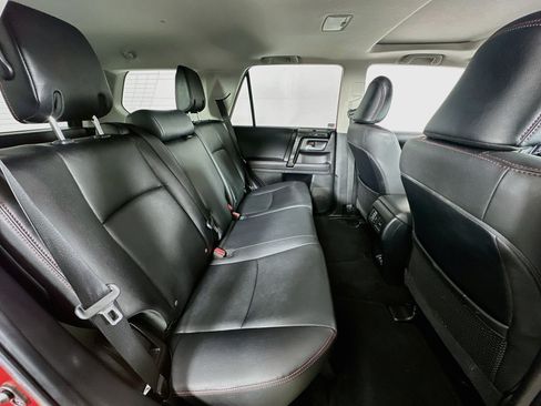 Used 2021 Toyota 4Runner TRD Off-Road Premium w/ Moonroof Package AWD/4WD image 27