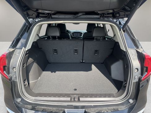 Used 2024 GMC Terrain Denali w/ LPO, Floor Liner Package AWD/4WD image 29