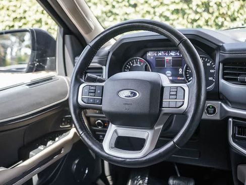 Used 2024 Ford Expedition XLT AWD/4WD image 14