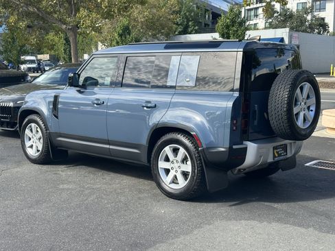 Used 2022 Land Rover Defender 110 SE AWD/4WD image 11