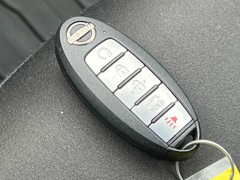 Used 2025 Nissan Altima 2.5 SV FWD image 26