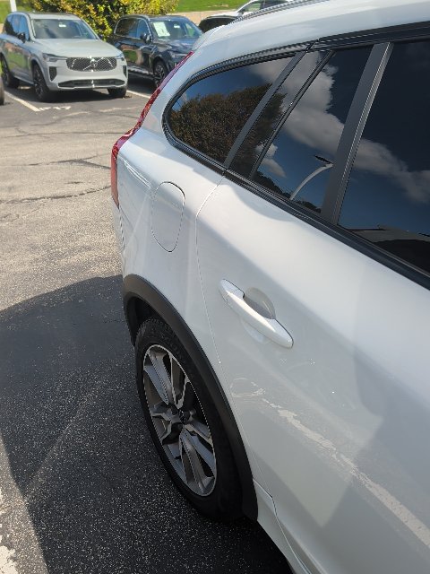 Used 2018 Volvo V60 T5 Cross Country w/ Convenience Package AWD/4WD image 10