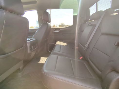 Used 2024 Chevrolet Silverado 1500 LT Trail Boss w/ LT Trail Boss Premium Package AWD/4WD image 10