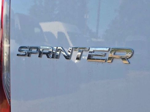 Used 2025 Mercedes-Benz Sprinter 2500 image 16