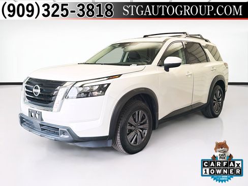 Used 2023 Nissan Pathfinder SV w/ SV Premium Package FWD image 1