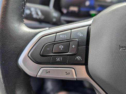 Used 2024 Volkswagen Jetta SE FWD image 22