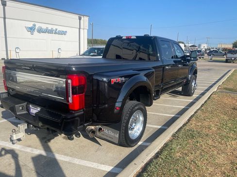 Used 2024 Ford F450 Platinum w/ FX4 Off-Road Package AWD/4WD image 6