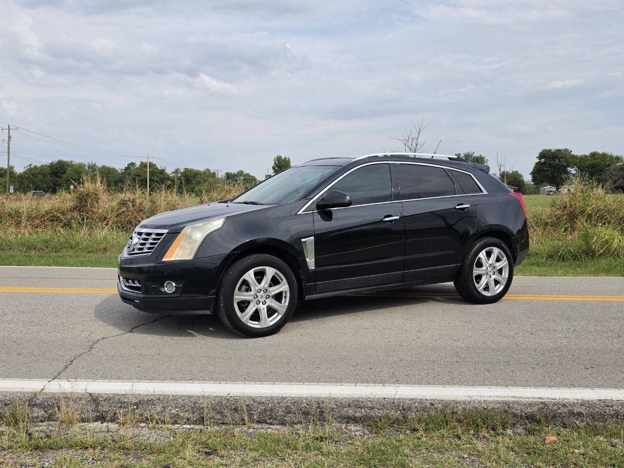 Used 2013 Cadillac SRX Performance FWD image 2