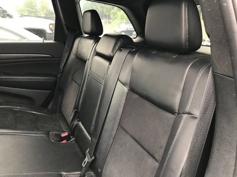 Used 2018 Jeep Grand Cherokee Altitude AWD/4WD image 10