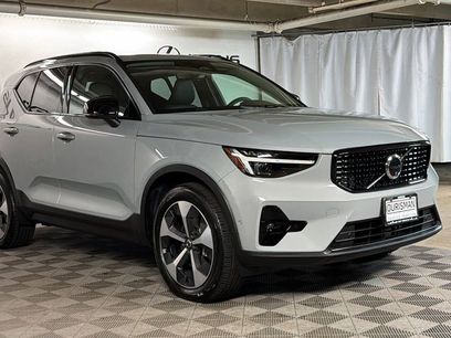 Used 2026 Volvo XC40 B5 Plus w/ Protection Package Premier