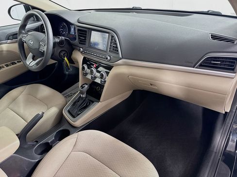 Used 2019 Hyundai Elantra SEL image 33