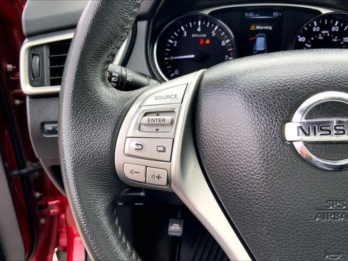 Used 2016 Nissan Rogue SL FWD image 20