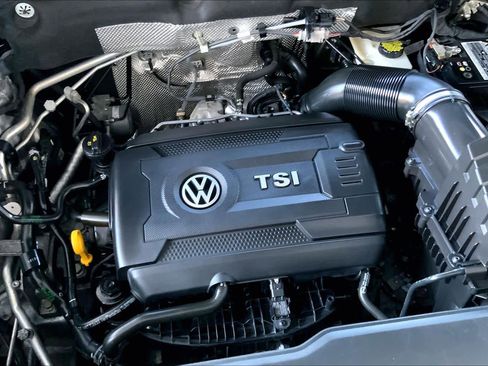 Used 2022 Volkswagen Atlas SE image 32