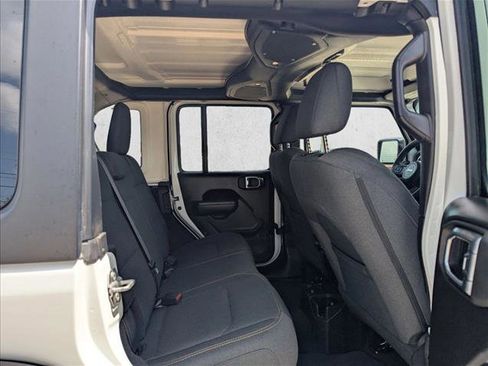 Used 2025 Jeep Wrangler Unlimited Sport AWD/4WD image 18