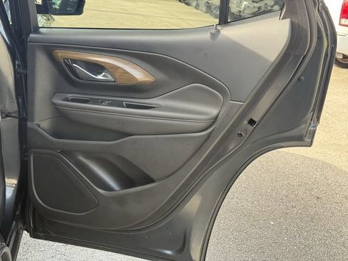 Used 2019 GMC Terrain SLE FWD image 35