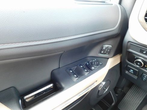 Used 2024 Ford Expedition Limited image 37