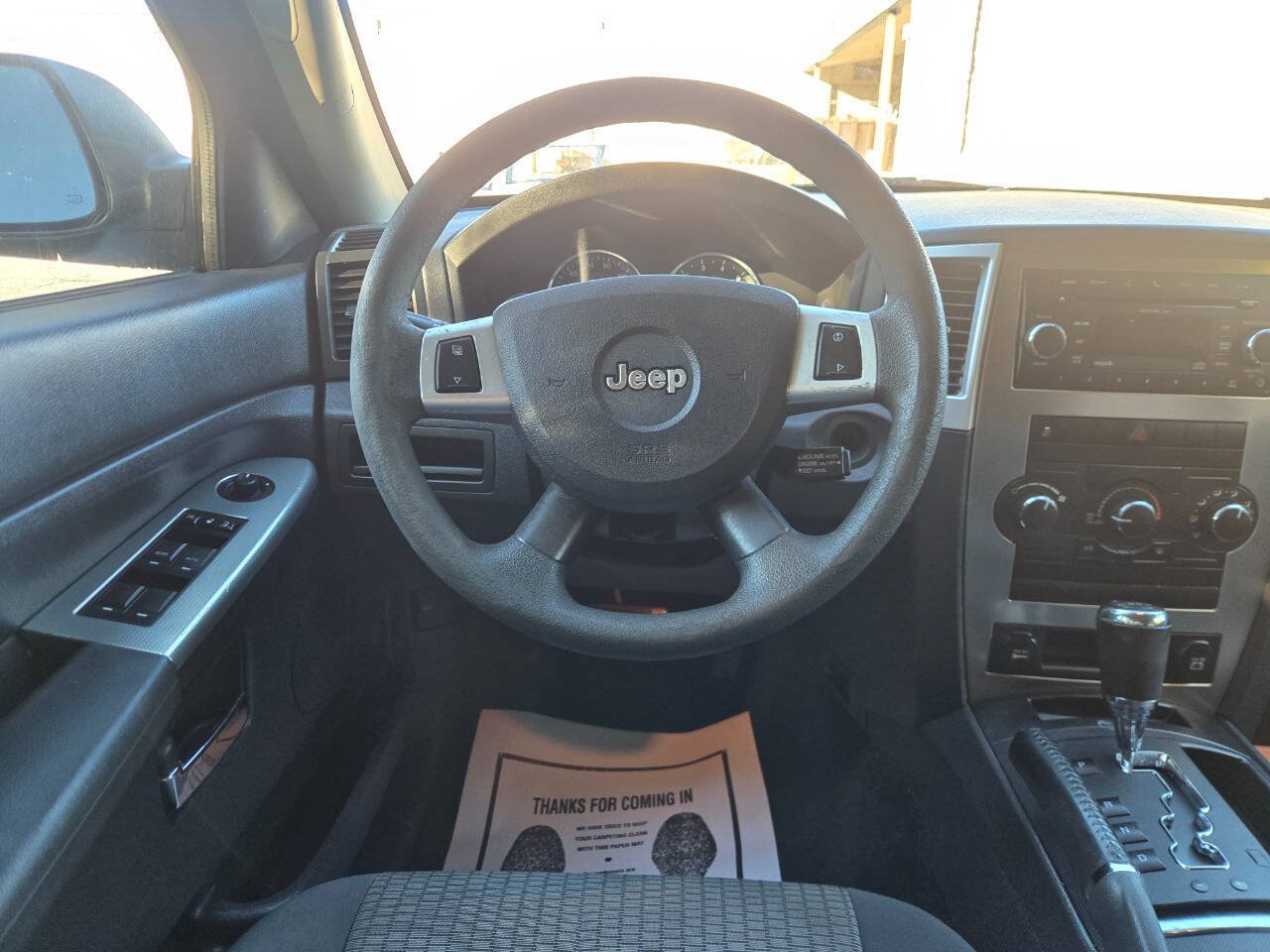 Used 2010 Jeep Grand Cherokee Laredo AWD/4WD image 35