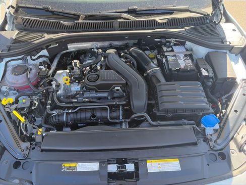New 2026 Volkswagen Jetta SE FWD image 32