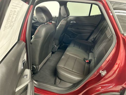 Used 2024 Chevrolet Trax RS w/ Sunroof Package image 20