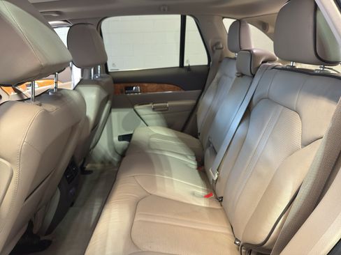 Used 2013 Lincoln MKX Base image 28