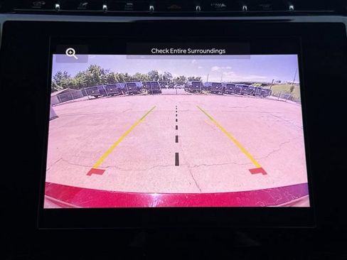 Used 2023 Jeep Grand Cherokee L Laredo AWD/4WD image 9
