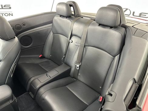 Used 2011 Lexus IS 250C w/ Luxury Pkg RWD image 18