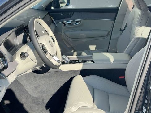 New 2026 Volvo XC90 T8 Ultra w/ Protection Package Premier AWD/4WD image 5