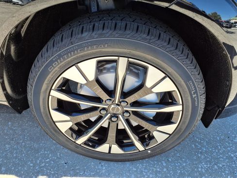 New 2026 Volvo XC60 B5 Plus w/ Protection Package Premier image 9