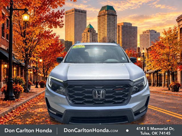 Used 2022 Honda Passport TrailSport image 2