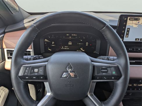 Used 2025 Mitsubishi Outlander SEL FWD image 30