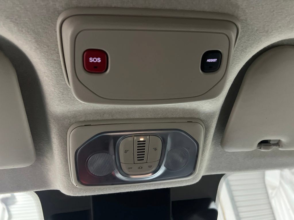 Used 2025 RAM ProMaster 2500 w/ Convenience Group FWD image 30