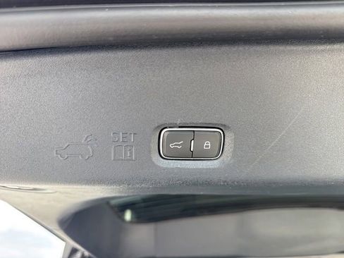 Used 2025 Ford Expedition Active AWD/4WD image 27